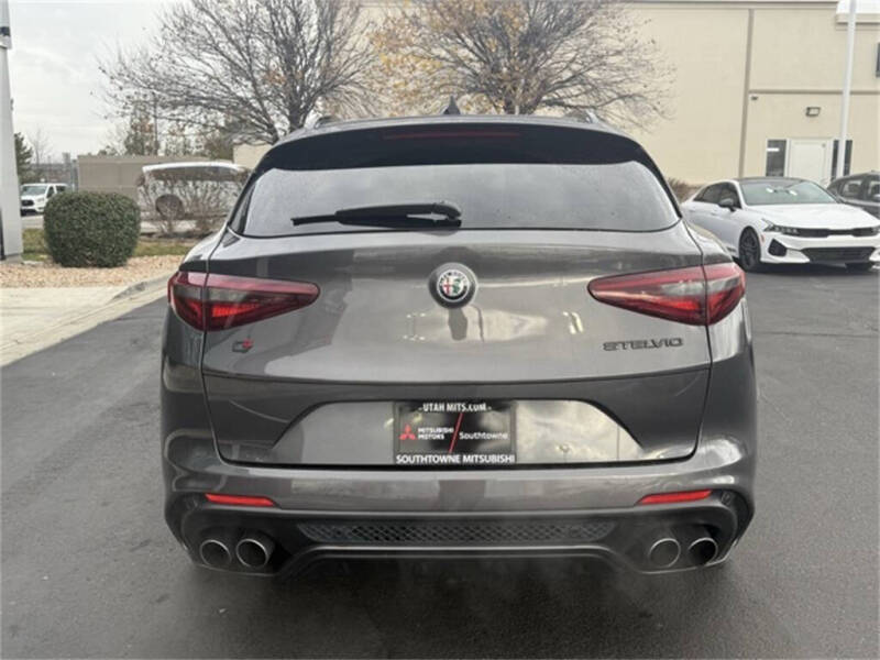2021 Alfa Romeo Stelvio Quadrifoglio