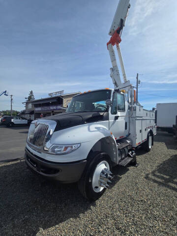 2017 International DuraStar 4300