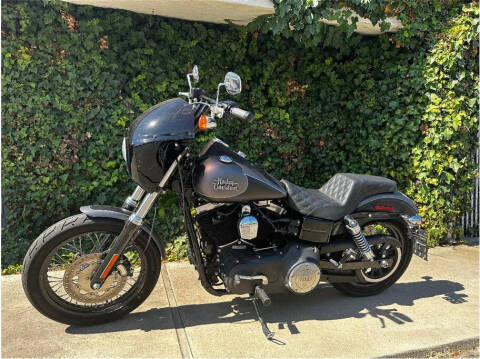 2017 Harley-Davidson FXDB103 / Dyna Street Bob
