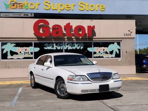 2008 Lincoln Town Car for sale at GATOR'S IMPORT SUPERSTORE in Melbourne FL