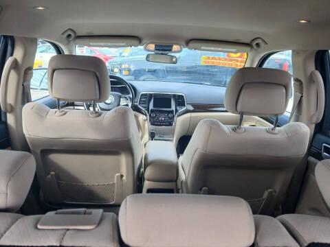 2018 Jeep Grand Cherokee Laredo E