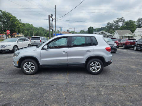 2012 Volkswagen Tiguan for sale at RIVERSIDE AUTO SALES in Sioux City IA