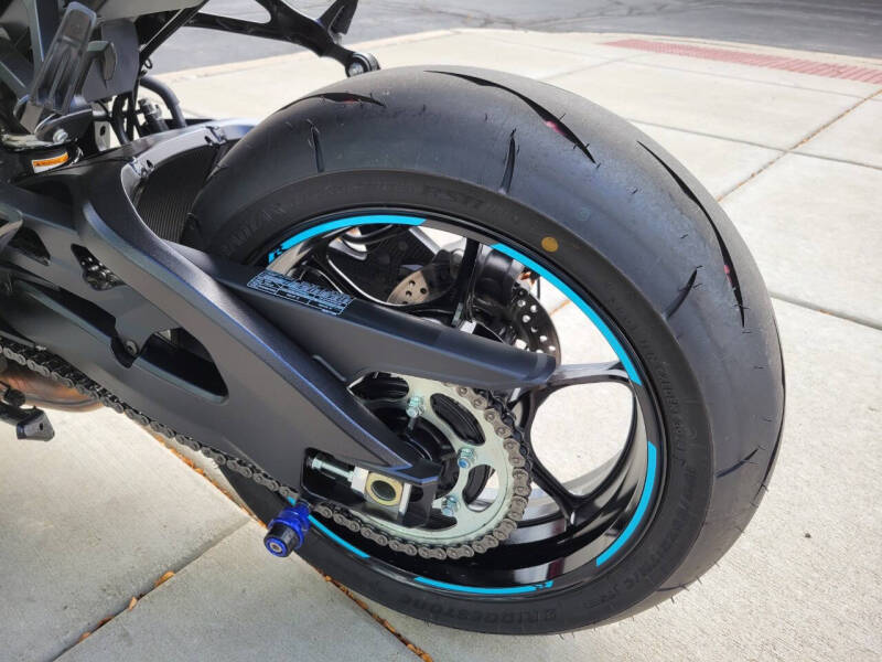 2025 Suzuki GSXR 1000 ABS