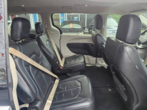 2021 Chrysler Pacifica Touring L