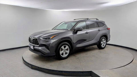 2021 Toyota Highlander L