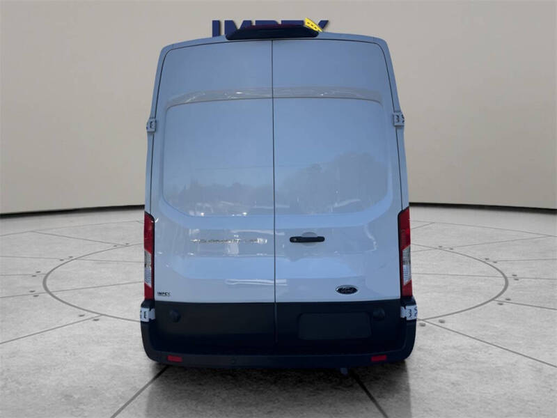 2025 Ford Transit 250