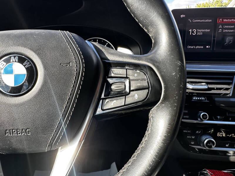 2019 BMW 5 Series 530i