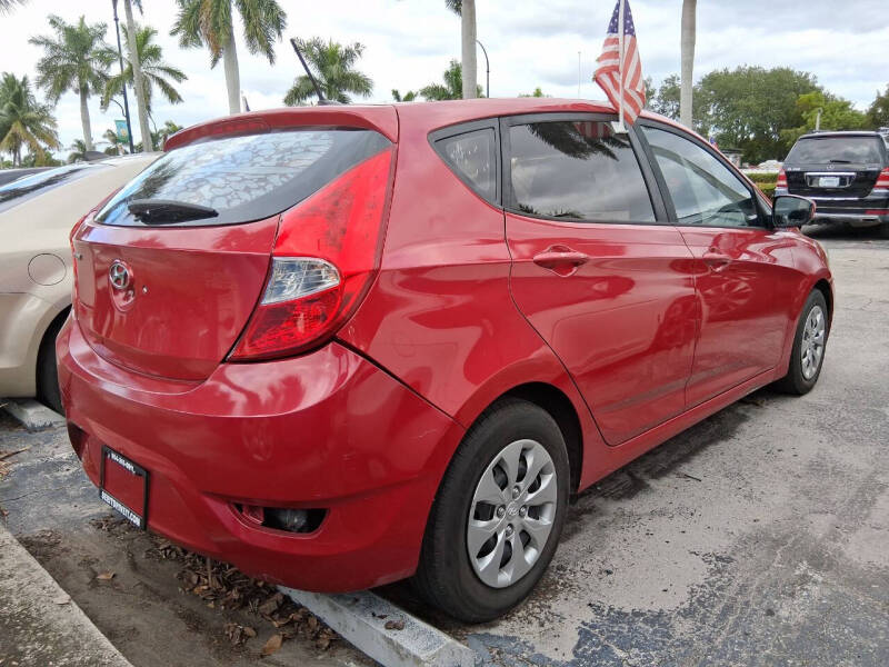 2017 Hyundai Accent SE