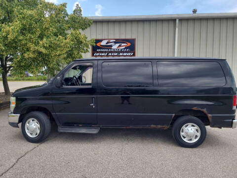 2011 Ford E-Series E-350 SD XLT