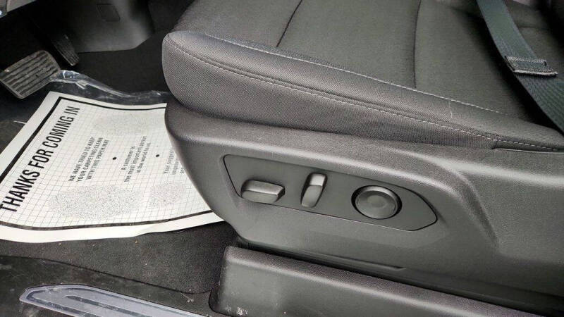 2025 GMC Sierra 1500 Elevation Standard