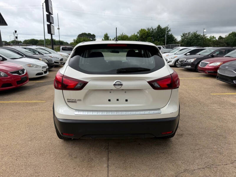 2017 Nissan Rogue Sport S