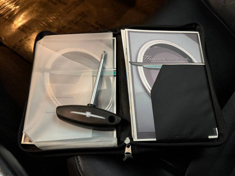 2003 Ford Thunderbird Deluxe