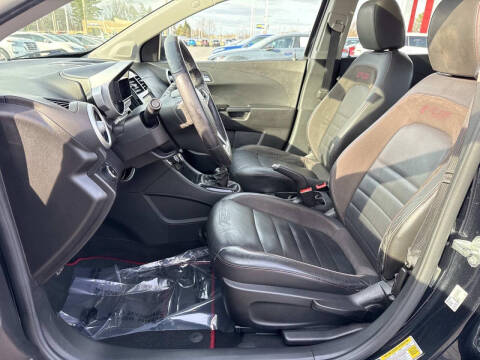 2015 Chevrolet Sonic RS Manual