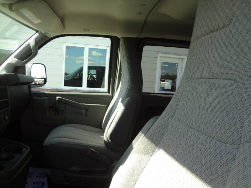 2017 Chevrolet Express LS 2500