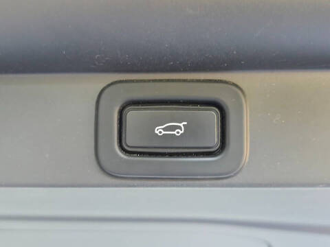 2023 Land Rover Range Rover P400 SE