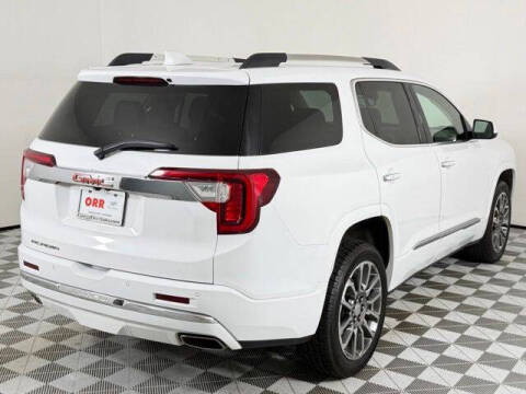 2023 GMC Acadia Denali