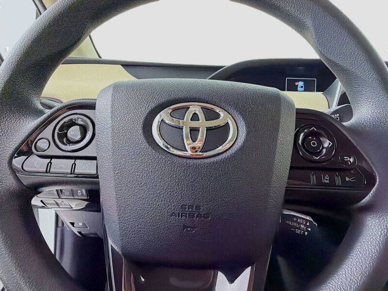 2020 Toyota Prius LE