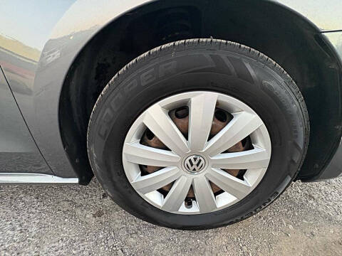 2012 Volkswagen Passat S PZEV