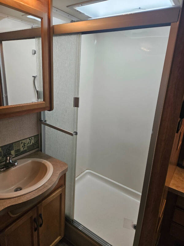 2008 Fleetwood RV Bounder 35E