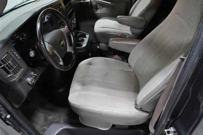 2017 Chevrolet Express LT 3500