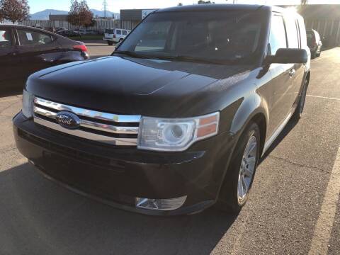 2009 Ford Flex for sale at BELOW BOOK AUTO SALES in Idaho Falls ID