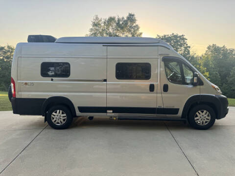 2022 Winnebago Solis 59PX