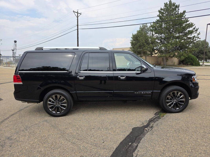 2017 Lincoln Navigator L Select