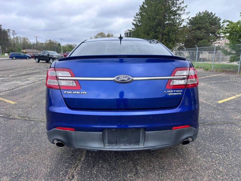 2015 Ford Taurus Limited