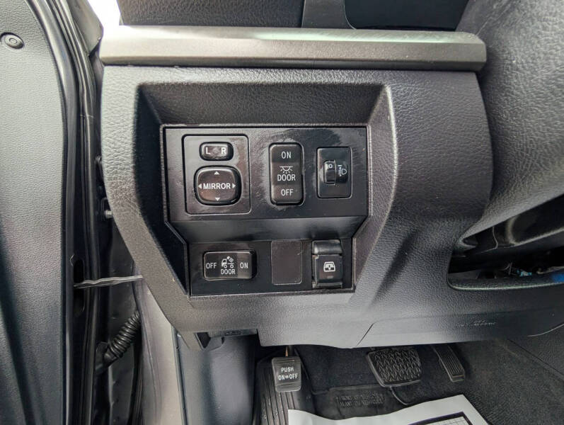 2015 Toyota Tundra SR5