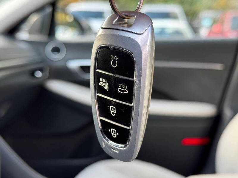 2023 Hyundai Sonata Hybrid SEL