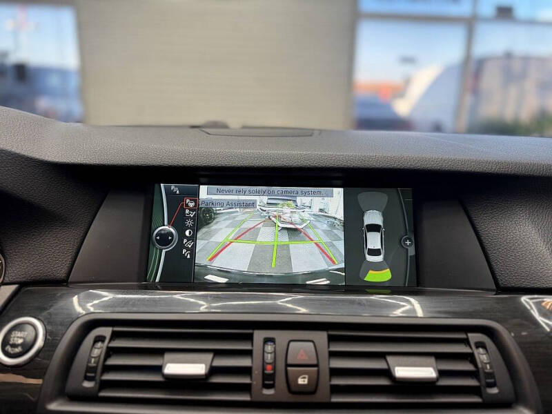 2012 BMW 5 Series 550i