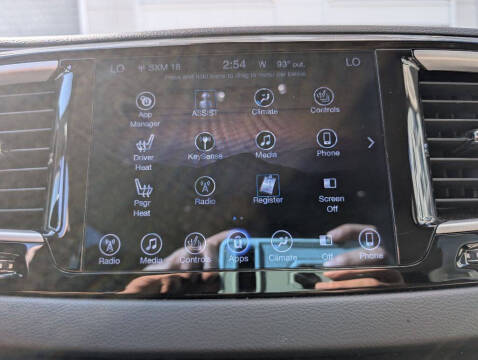 2017 Chrysler Pacifica Touring-L