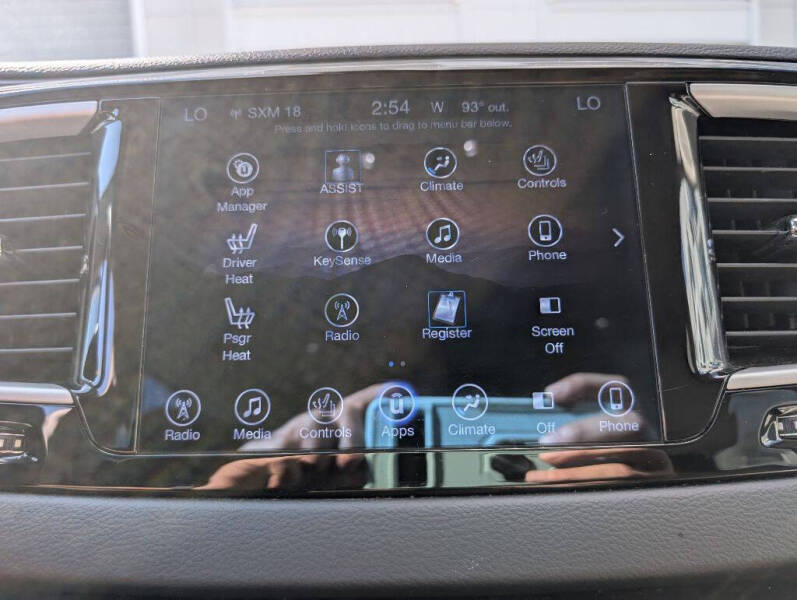 2017 Chrysler Pacifica Touring-L