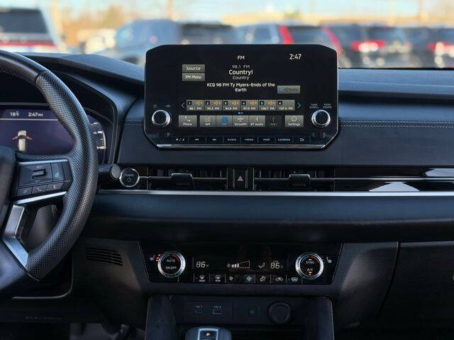 2023 Mitsubishi Outlander PHEV SE