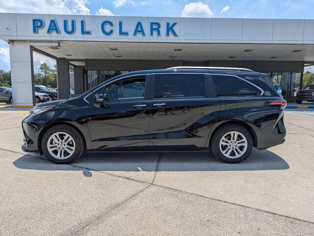 2023 Toyota Sienna Limited 7-Passenger