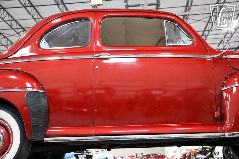 1947 Ford Deluxe