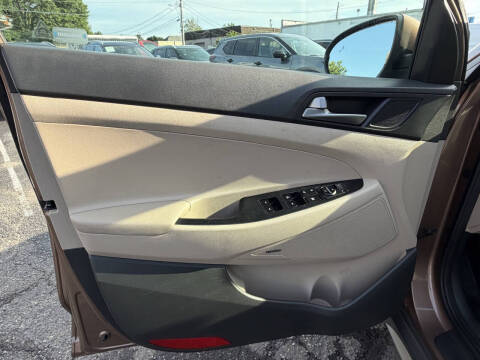 2017 Hyundai Tucson SE