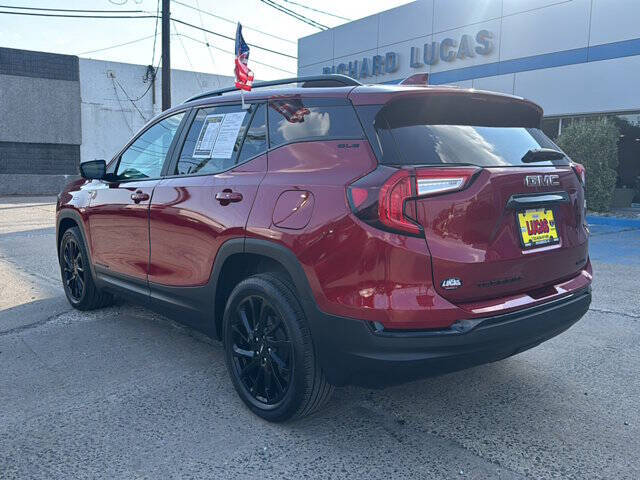 2023 GMC Terrain SLE