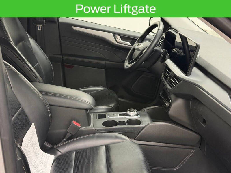 2024 Ford Escape Platinum