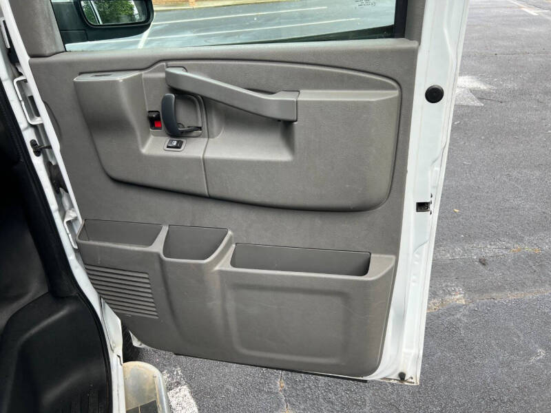 2020 Chevrolet Express 2500