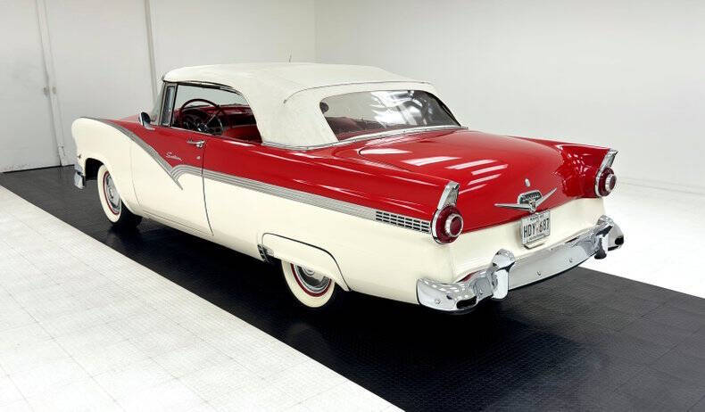 1956 Ford Fairlane