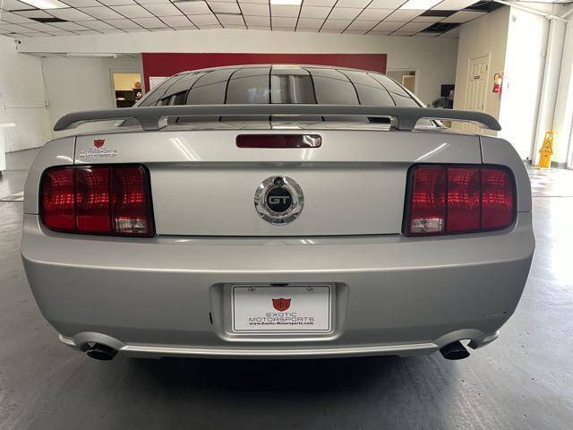 2006 Ford Mustang GT Deluxe