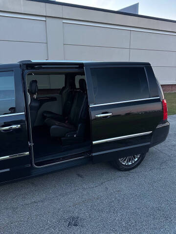 2014 Chrysler Town and Country Limited