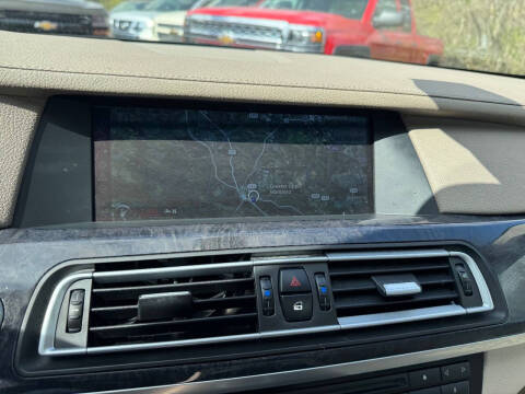 2010 BMW 7 Series 750Li xDrive