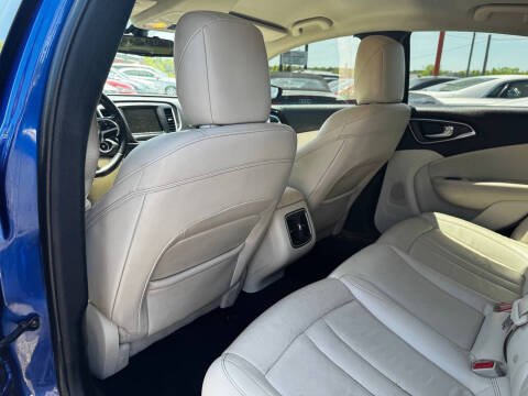 2015 Chrysler 200 C