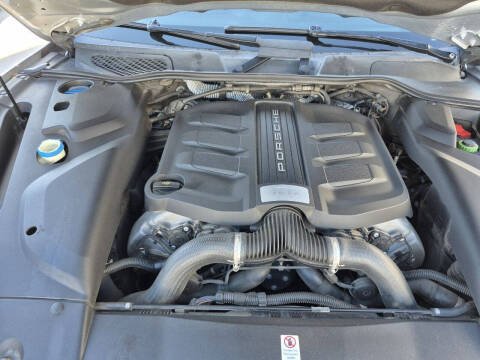 2016 Porsche Cayenne GTS