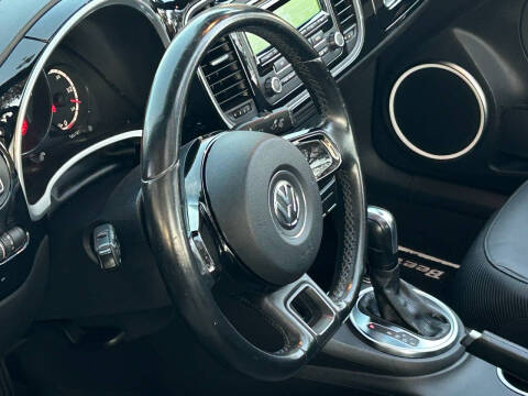 2013 Volkswagen Beetle Convertible 2.5L 50s Edition