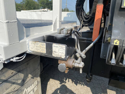 2007 Freightliner M2 106