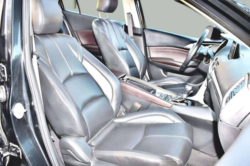 2018 Mazda MAZDA3 Touring