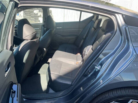 2024 Nissan Altima 2.5 SR